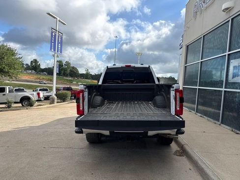 Used 2023 Ford F250 Lariat w/ Lariat Ultimate Package AWD/4WD image 7