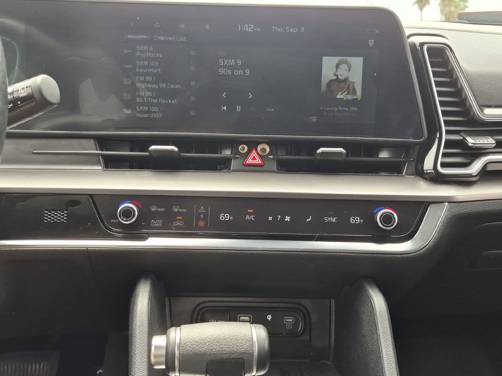 Used 2024 Kia Sportage EX FWD image 33