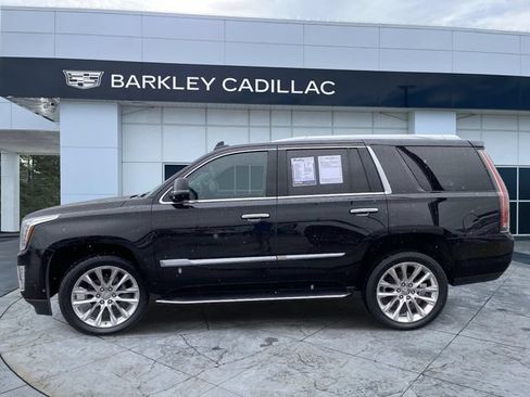 Used 2019 Cadillac Escalade Premium Luxury RWD image 6