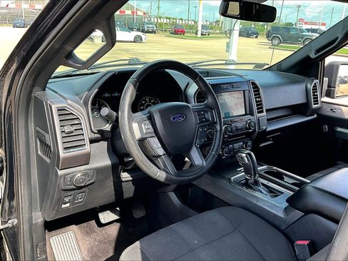 Used 2016 Ford F150 XLT w/ Equipment Group 302A Luxury image 16