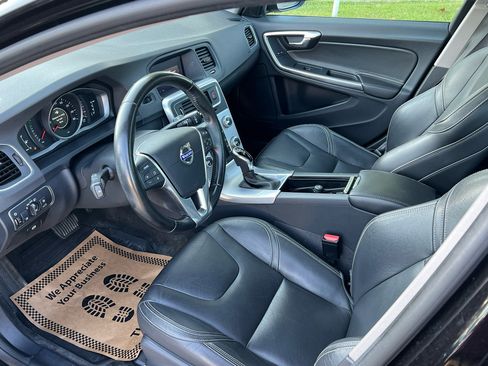 Used 2018 Volvo S60 T5 Dynamic w/ Protection Package image 15
