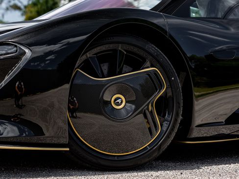 Used 2020 McLaren Speedtail image 5