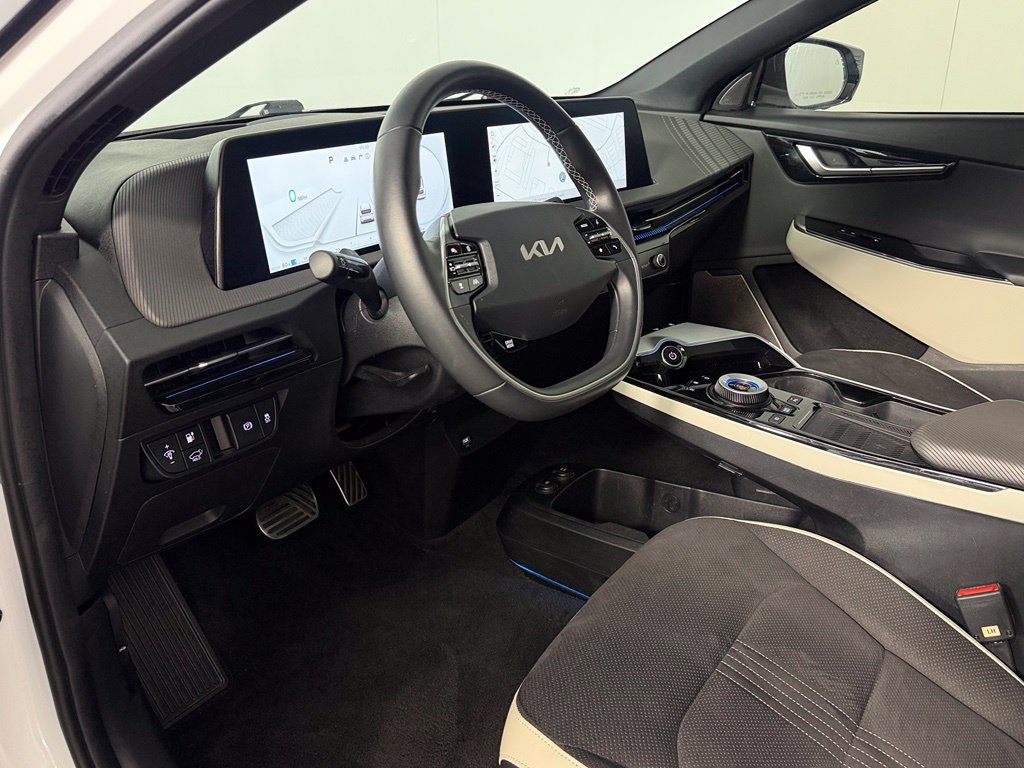 Used 2024 Kia EV6 GT-Line RWD image 14