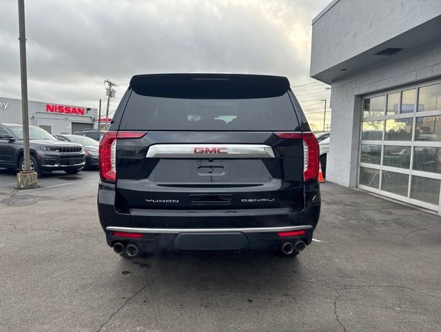 Used 2024 GMC Yukon Denali AWD/4WD image 2