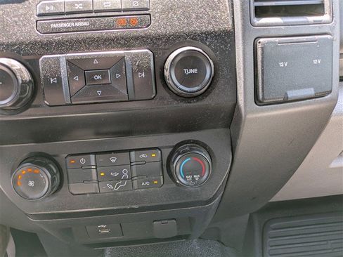 Used 2020 Ford F550 2WD Crew Cab Super Duty image 31