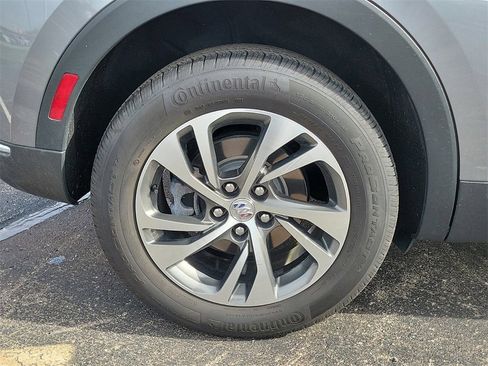 Used 2022 Buick Envision Essence w/ Technology Package I image 6