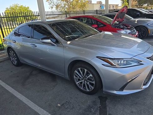 Used 2022 Lexus ES 350 w/ Accessory Package FWD image 4