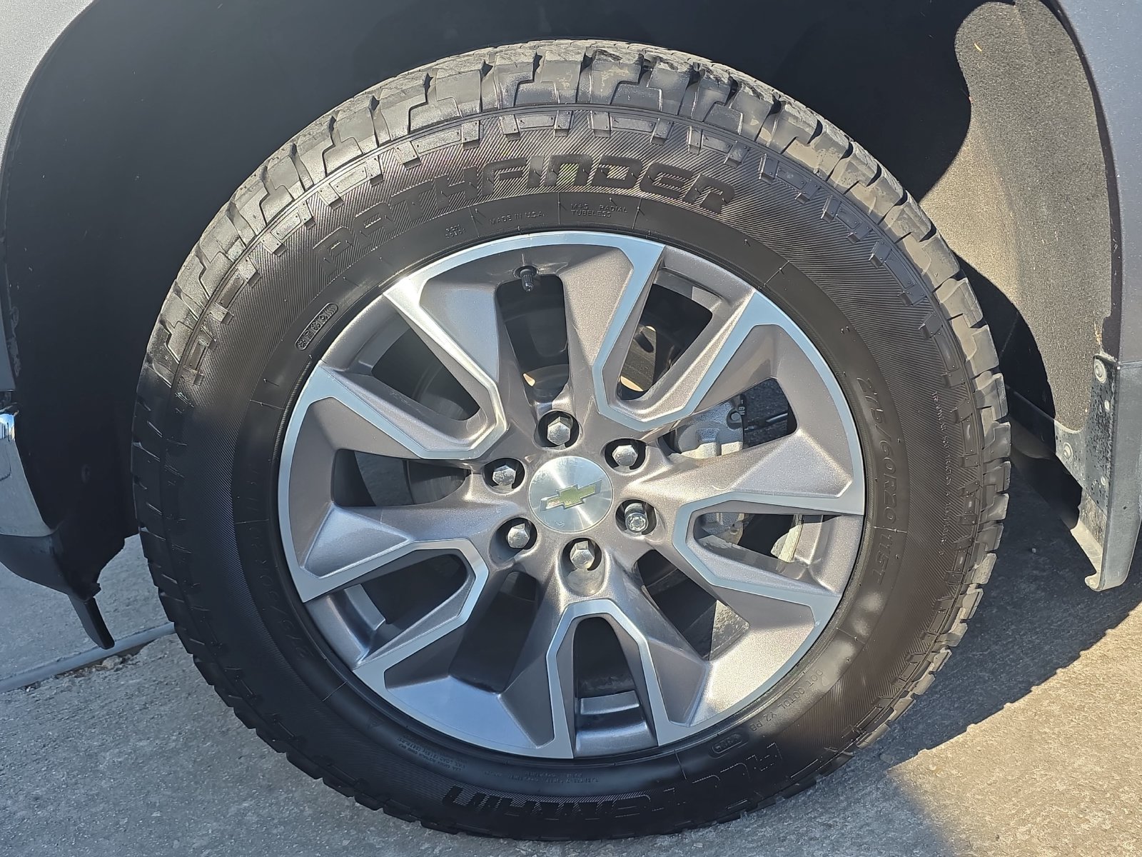 Used 2020 Chevrolet Silverado 1500 LT w/ Texas Edition AWD/4WD image 27