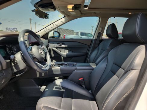 Used 2023 Nissan Rogue SL w/ SL Premium Package FWD image 10