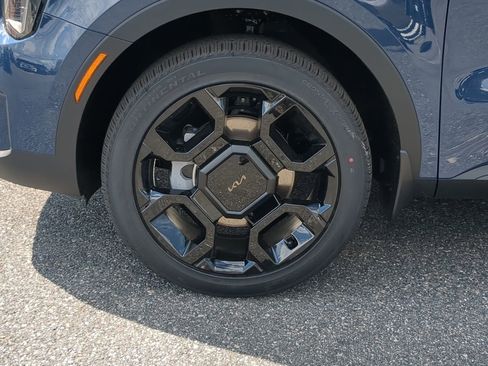 New 2025 Kia Sorento SX image 10