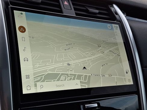 Used 2025 Land Rover Discovery S image 15