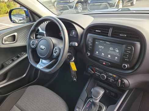 Used 2021 Kia Soul GT-Line image 8