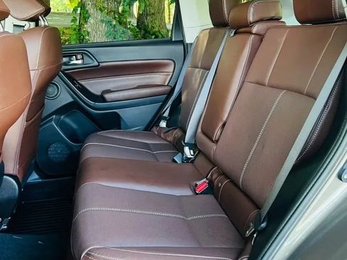 Used 2018 Subaru Forester 2.5i Touring AWD/4WD image 24