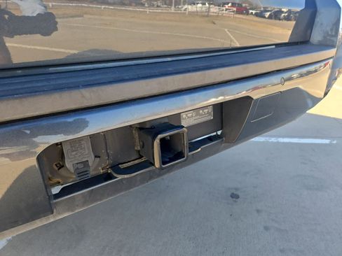 Used 2020 Chevrolet Suburban LT image 35