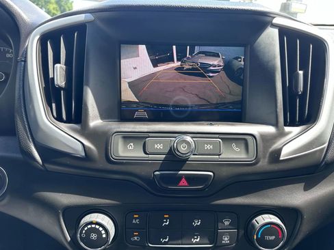 Used 2018 GMC Terrain SLE FWD image 34