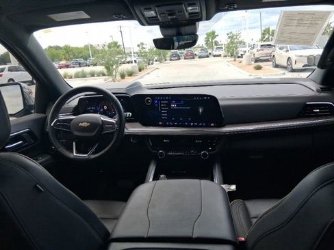 Used 2025 Chevrolet Tahoe Premier RWD image 10