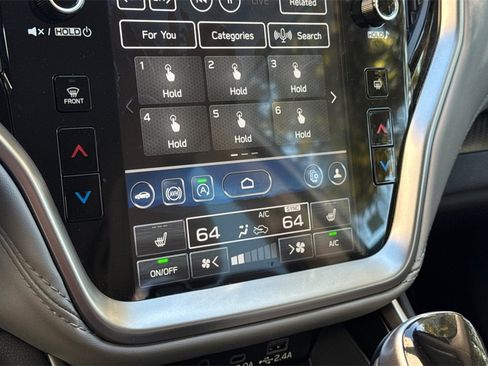 Certified 2025 Subaru Outback Premium w/ Popular Package #1A image 19