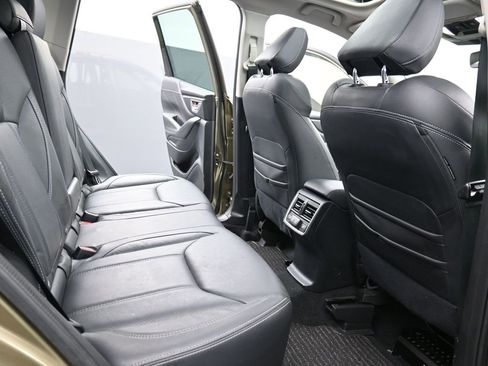 Used 2022 Subaru Forester Touring image 18