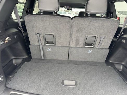 New 2025 Jeep Grand Cherokee L Limited w/ Trailer Tow Package image 32