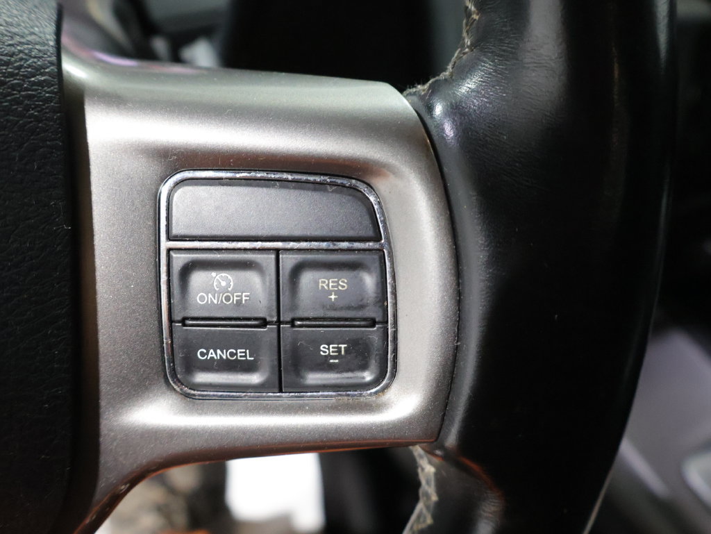 Used 2015 RAM 2500 Limited AWD/4WD image 33