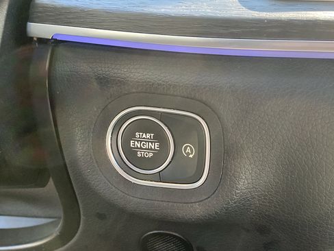 Used 2022 Mercedes-Benz GLE 350 4MATIC image 35