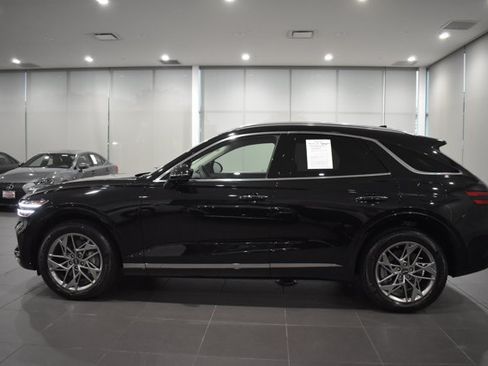 Used 2025 Genesis GV70 2.5T AWD/4WD image 4