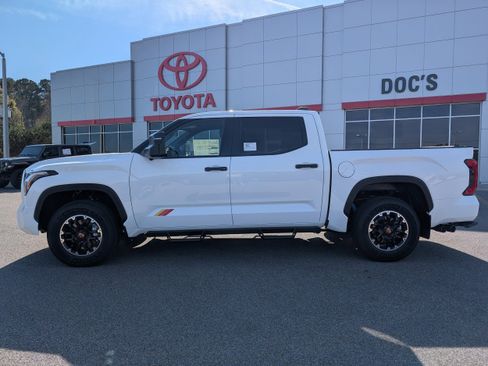 New 2026 Toyota Tundra 4x4 CrewMax image 2