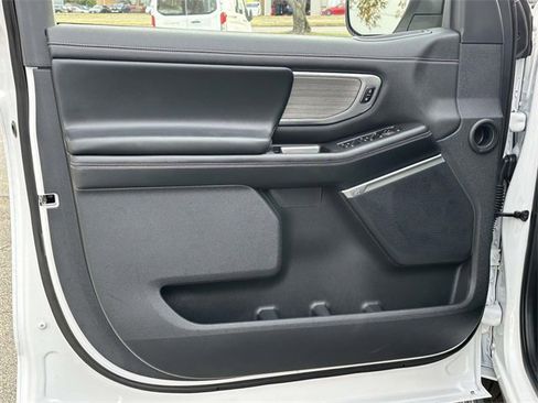 Used 2025 Ford Expedition Max Platinum image 22