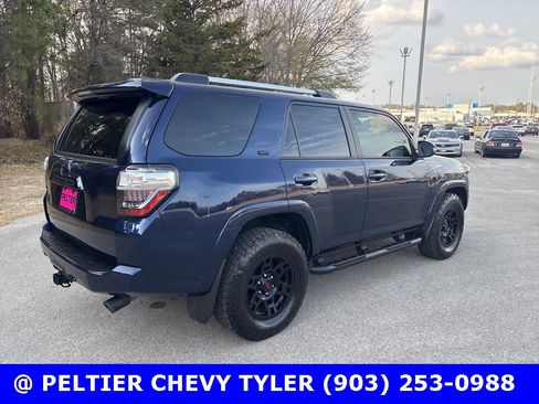 Used 2023 Toyota 4Runner SR5 Premium image 7