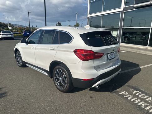 Used 2020 BMW X1 xDrive28i AWD/4WD image 3