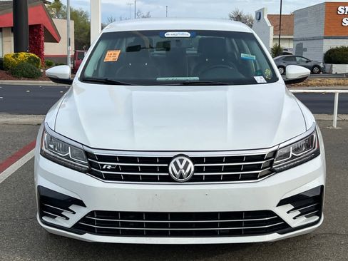 Used 2017 Volkswagen Passat 1.8T R-Line w/ R-Line Lighting Package image 6