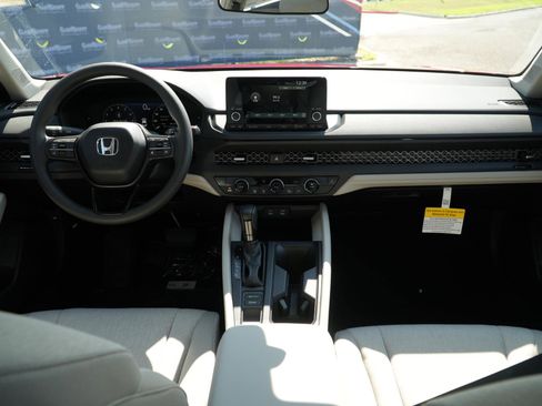 New 2025 Honda Accord SE image 21