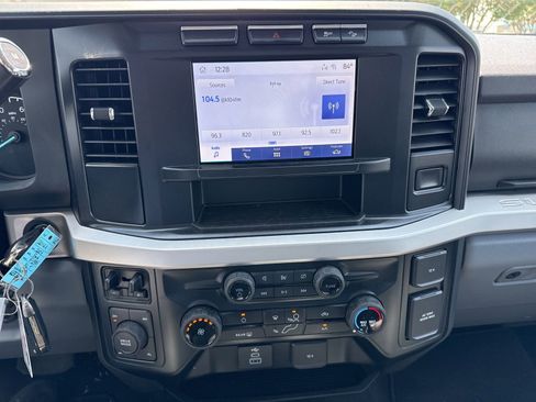 Used 2024 Ford F250 XLT w/ FX4 Off-Road Package AWD/4WD image 16
