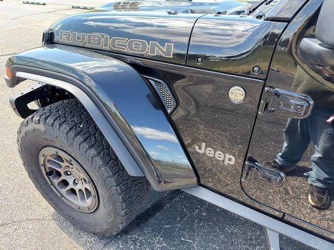 Used 2023 Jeep Wrangler Unlimited Rubicon 392 w/ Xtreme Recon 35" Tire Package AWD/4WD image 18
