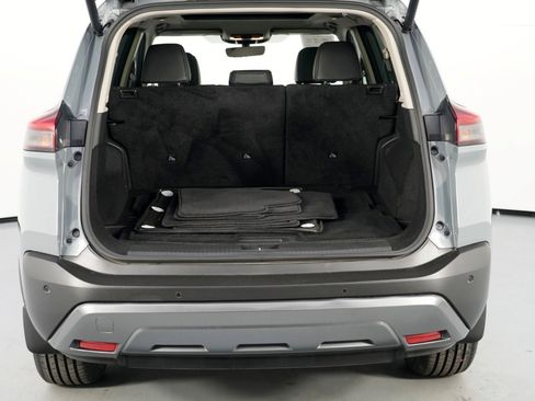 Used 2022 Nissan Rogue SL w/ SL Premium Package image 9