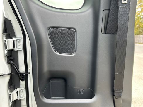 New 2026 Nissan Frontier S image 30