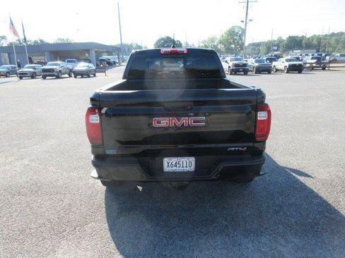 Used 2025 GMC Canyon AT4 AWD/4WD image 6