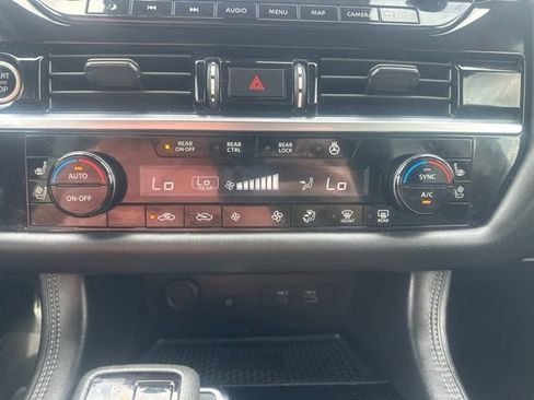 Used 2023 Nissan Pathfinder Platinum AWD/4WD image 45