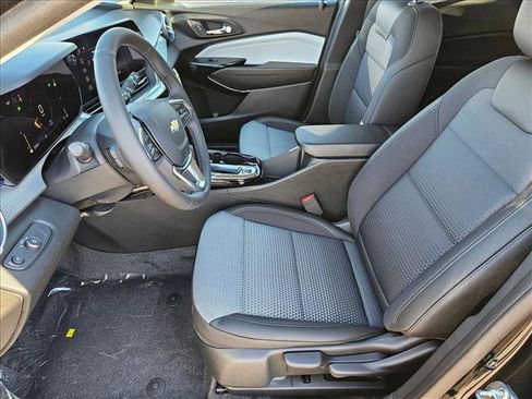 New 2026 Chevrolet Trax LT w/ Driver Confidence Package image 4