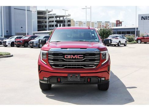 Used 2023 GMC Sierra 1500 AT4 w/ AT4 Premium Package AWD/4WD image 2