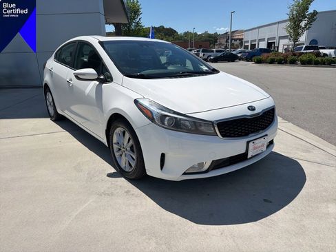 Used 2017 Kia Forte S w/ Option Group 040 FWD image 1