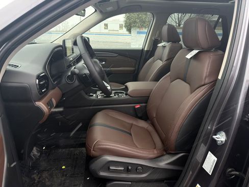 Used 2026 Honda Pilot Touring image 18