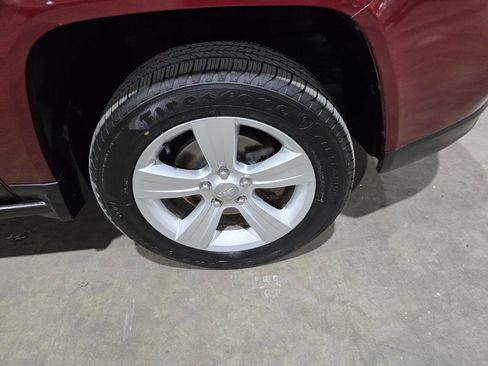 Used 2013 Jeep Compass Sport image 20