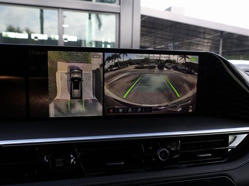 Certified 2025 INFINITI QX80 Luxe image 38