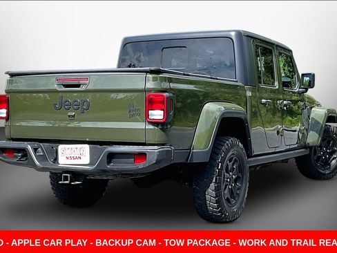 Used 2022 Jeep Gladiator Sport AWD/4WD image 6