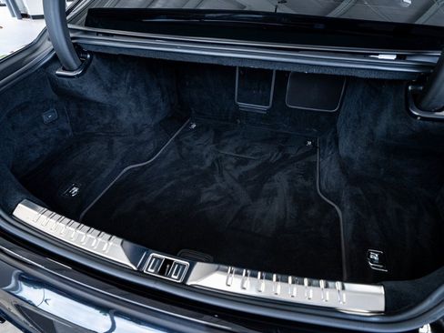 Used 2020 Bentley Flying Spur W12 image 68