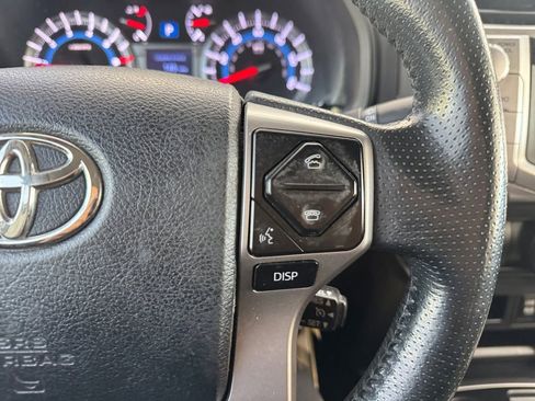Used 2016 Toyota 4Runner SR5 image 21