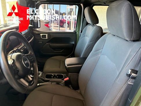 Used 2023 Jeep Wrangler Unlimited w/ Sun & Screen Package AWD/4WD image 12