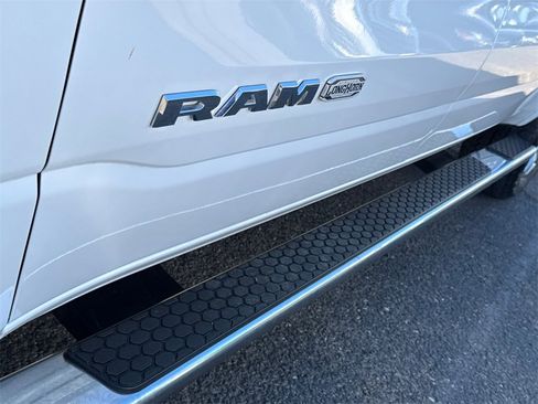 Certified 2022 RAM 1500 Limited w/ Body Color Bumper Group image 10