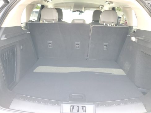 Certified 2025 Lincoln Corsair FWD image 5